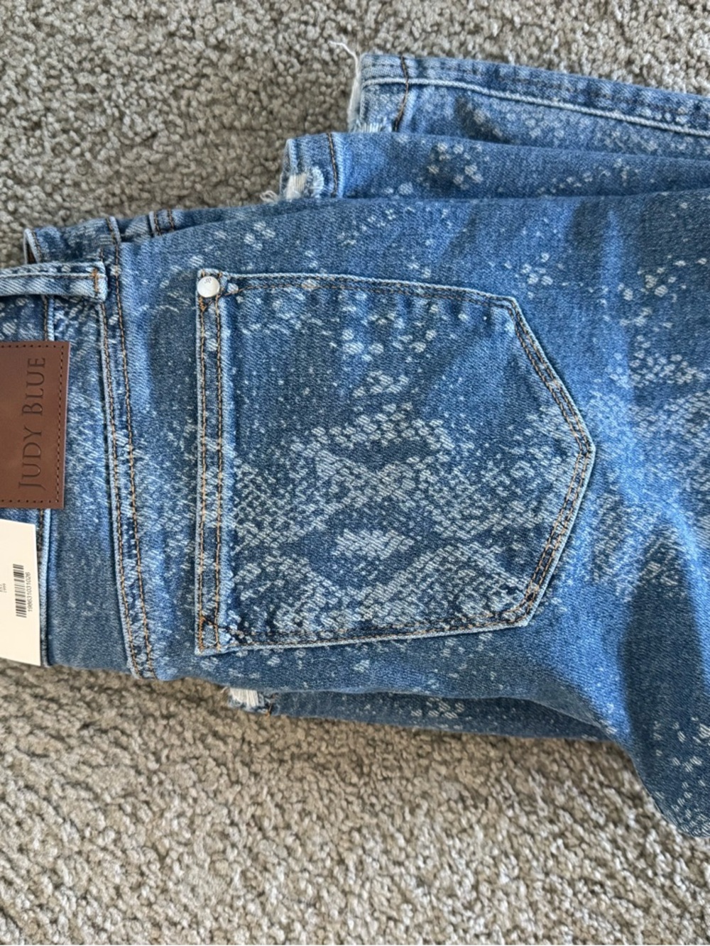Judy Blue Blue Snake-Effect Wide Leg Jeans - Picture 4 of 8